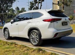 
										Toyota Highlander (III), 2021 full									