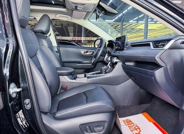 
								Toyota RAV4 (IV), 2024 full									