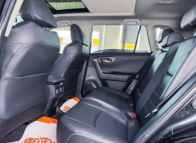 
								Toyota RAV4 (IV), 2024 full									