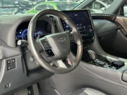 
										Toyota Vellfire (II), 2024 full									