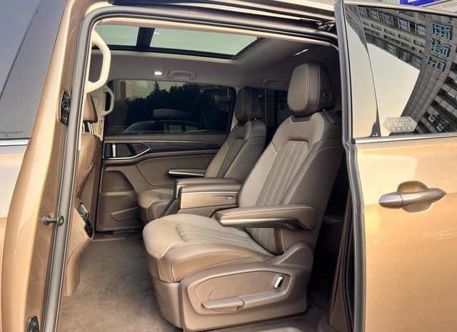 
								Volkswagen Viloran, 2022 full									