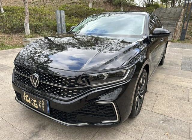 
								Volkswagen Passat, 2023 full									