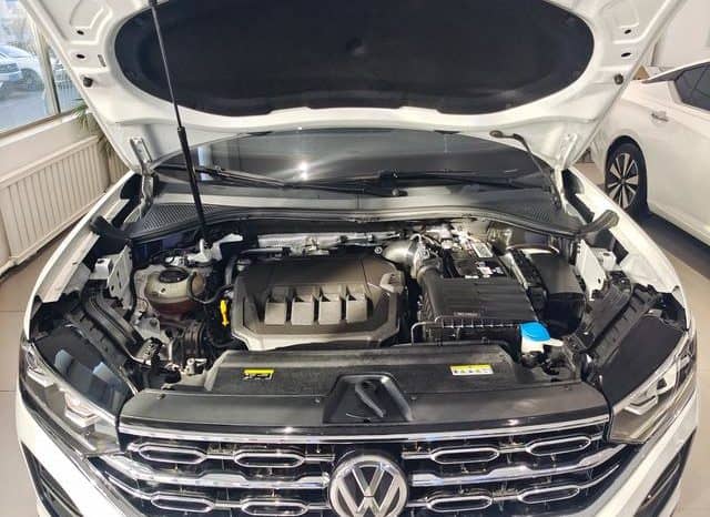 
								Volkswagen Tayron, 2021 full									