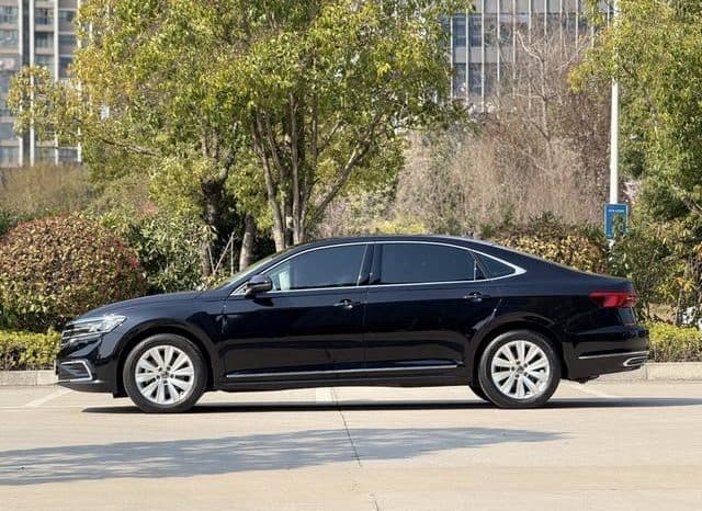 
								Volkswagen Passat, 2021 full									