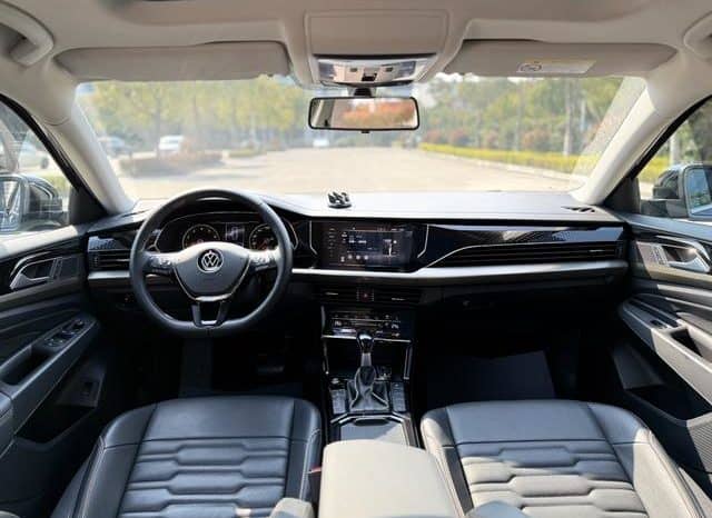 
								Volkswagen Passat, 2021 full									
