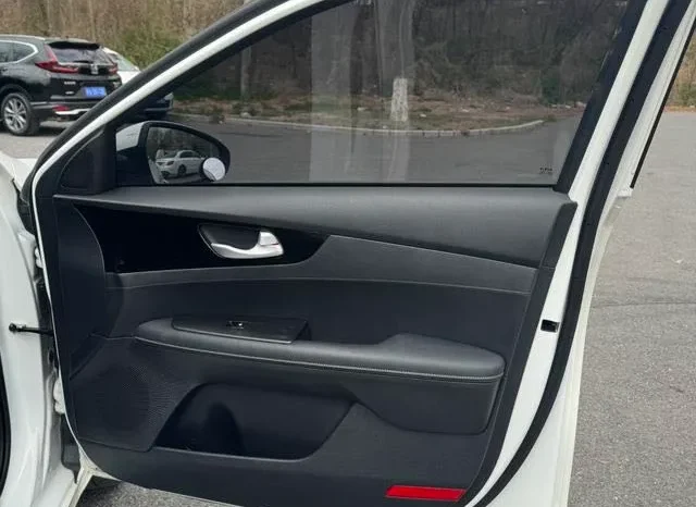 
								Kia K3, 2021 full									