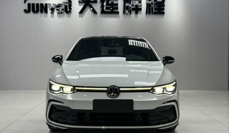 
								Volkswagen Golf, 2021 full									