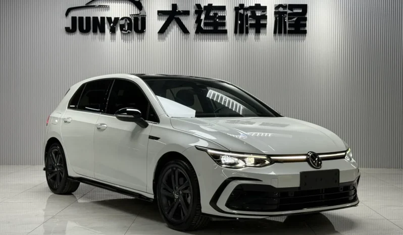 
								Volkswagen Golf, 2021 full									