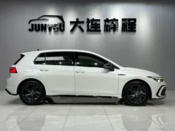 
										Volkswagen Golf, 2021 full									