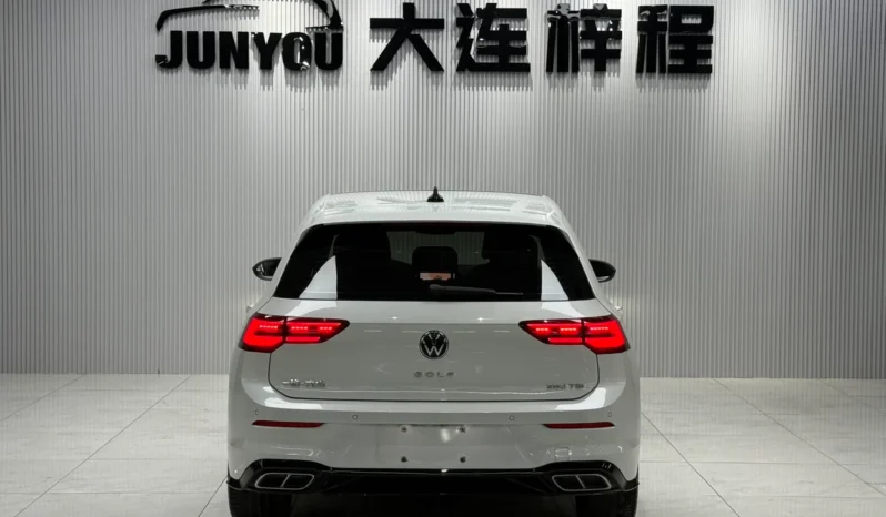 
								Volkswagen Golf, 2021 full									