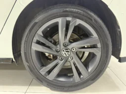 
										Volkswagen Golf, 2021 full									
