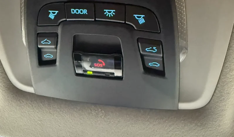 
								Toyota Corolla Cross, 2022 full									