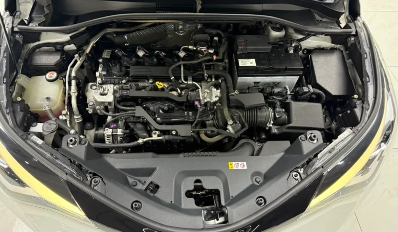 
								Toyota CHR, 2021 full									