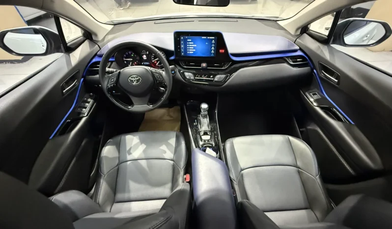 
								Toyota CHR, 2021 full									