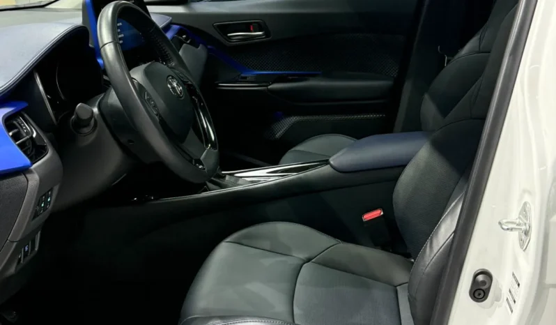 
								Toyota CHR, 2021 full									