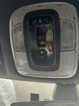 
										Hyundai Elantra, 2021 full									