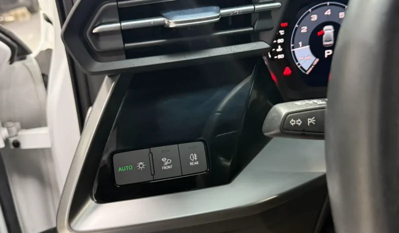 
								Audi A3L, 2022 full									