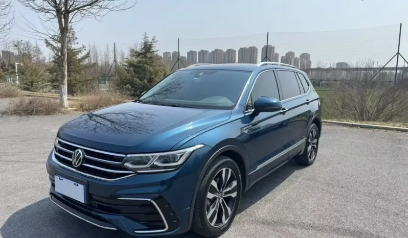 
								Volkswagen Tiguan L, 2021 full									