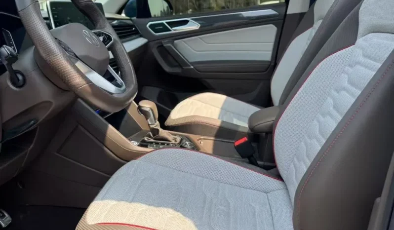 
								Volkswagen Tiguan L, 2021 full									
