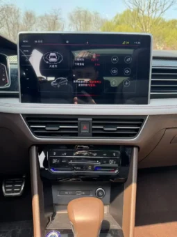 
										Volkswagen Tiguan L, 2021 full									