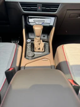 
										Volkswagen Tiguan L, 2021 full									