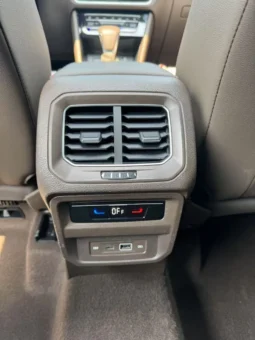 
										Volkswagen Tiguan L, 2021 full									