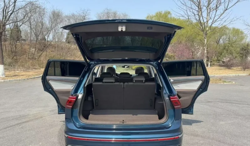 
								Volkswagen Tiguan L, 2021 full									