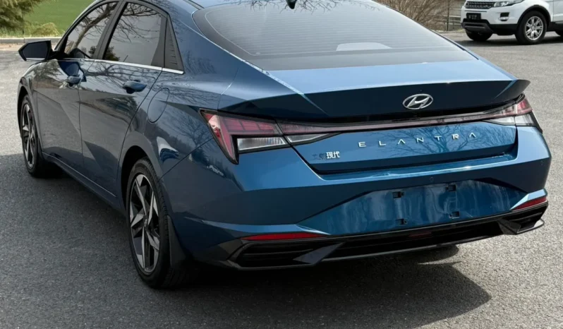 
								Hyundai  Elantra, 2021 full									