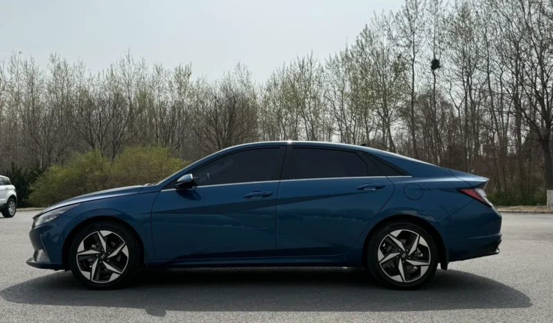 
								Hyundai  Elantra, 2021 full									