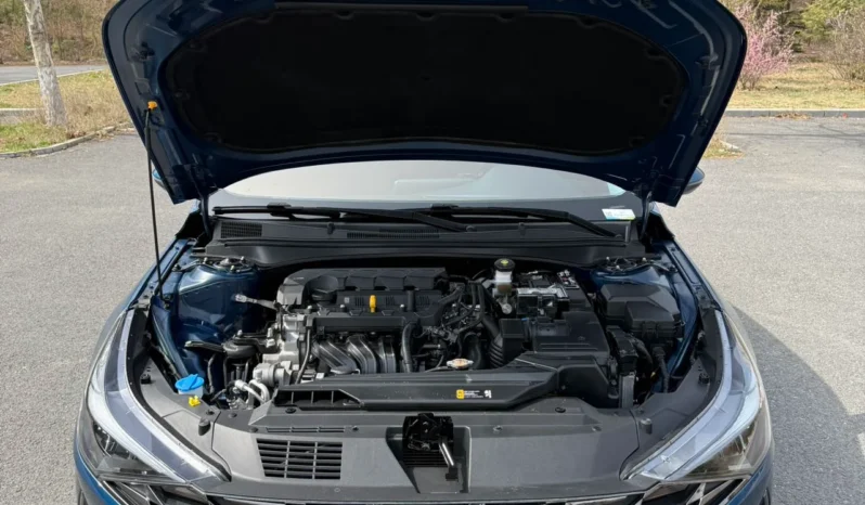 
								Hyundai  Elantra, 2021 full									
