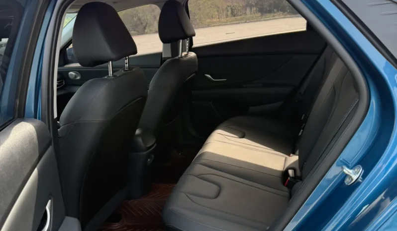 
								Hyundai  Elantra, 2021 full									