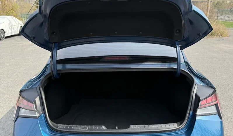 
								Hyundai  Elantra, 2021 full									