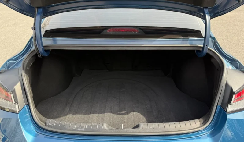 
								Hyundai  Elantra, 2021 full									