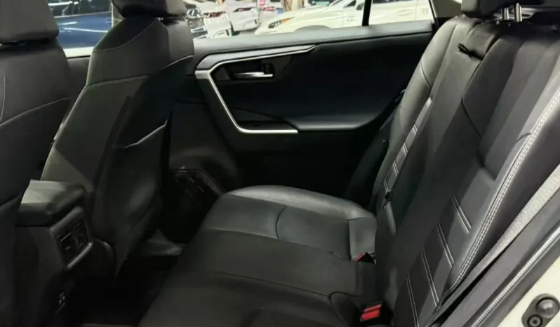 
								Toyota RAV4, 2021 full									