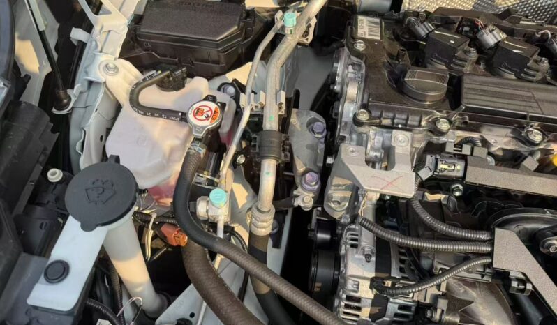 
								Toyota Corolla Cross, 2022 full									