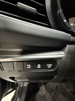 
										Mazda3 Axela 2021.10 full									