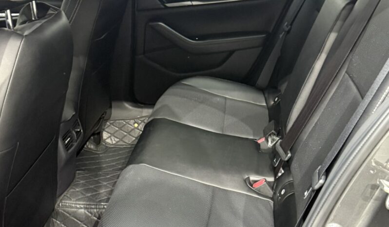 
								Mazda3 Axela 2021.10 full									